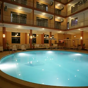 Triangle Hotel